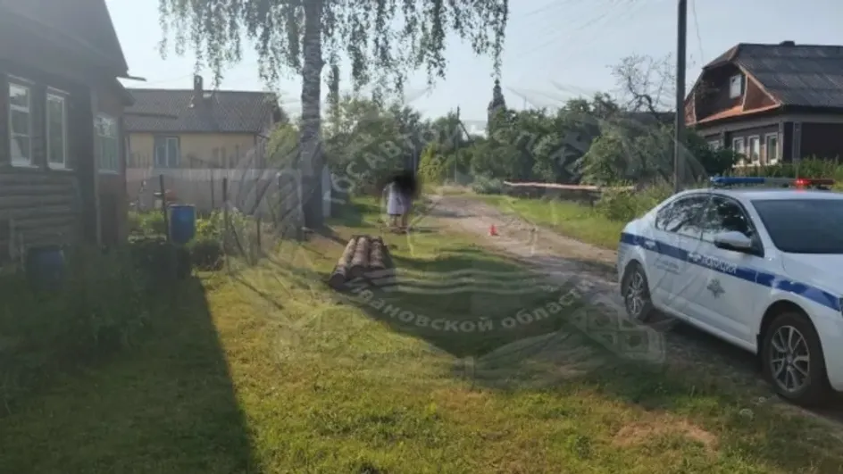 Подросток на мопеде сбил 4-летнего ребенка в Лухском районе Подросток на мопеде сбил 4-летнего ребенка в Лухском районе
