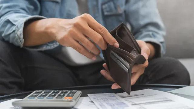 Микрозаймы тебя обанкротят: Вот как снизить риск!