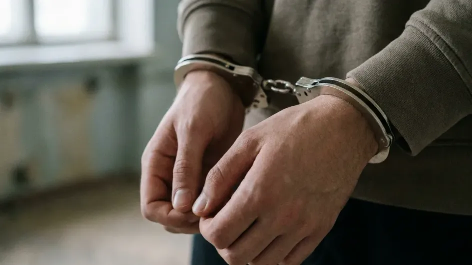 Житель Карелии в Иванове получил 3 года за роль курьера у мошенников