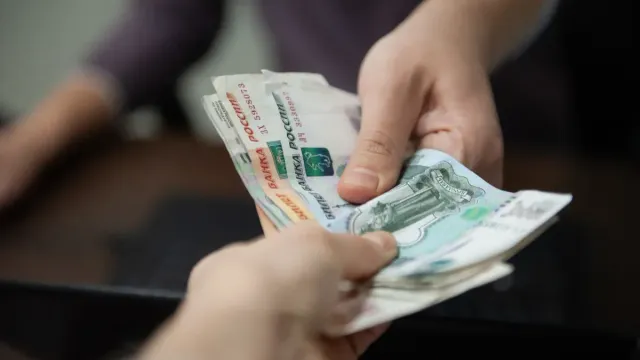 Горячая новость | Стало известно, на что россиянам хватит зарплаты в 2026 году