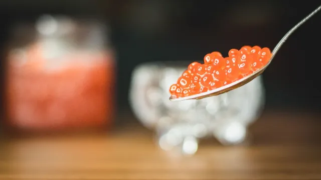 Икра дешевеет: Бегите в магазин!