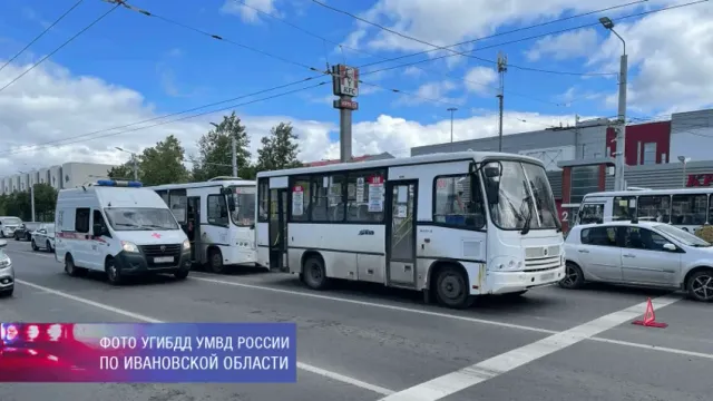 Горячая новость | В Иванове столкнулись полные людей пассажирские автобусы