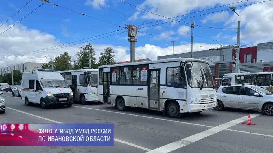 В Иванове столкнулись полные людей пассажирские автобусы