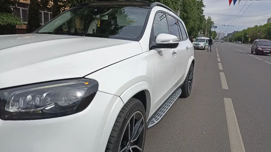 В Иванове у водителя-должника арестовали Mercedes-Benz за долги В Иванове у водителя-должника арестовали Mercedes-Benz за долги