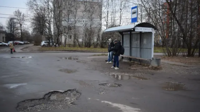 Мэр Иванова велел навести порядок на конечных остановках транспорта