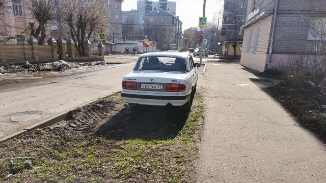 В Иванове за парковку на газонах накажут несколько автомобилистов