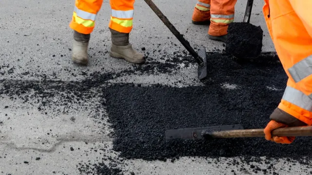 1 апреля пройдет ямочный ремонт дорог на нескольких улицах Иванова