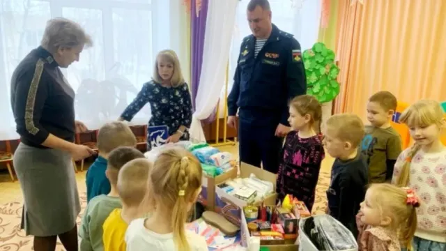 В Иванове дети подготовили подарки и поздравления защитникам Отечества
