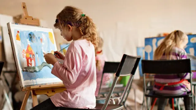 Золотые кружки: Образование делает россиян бедными!