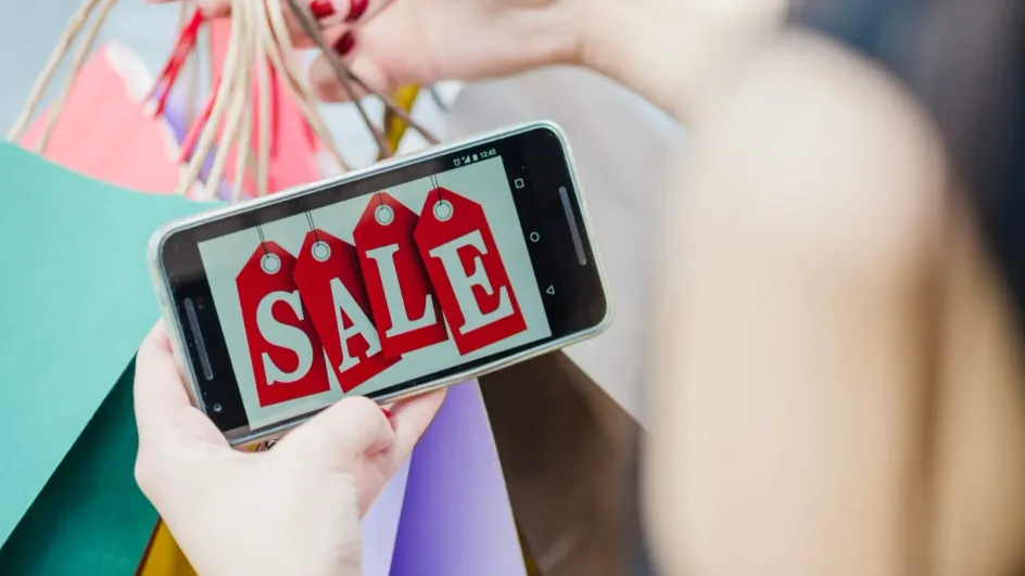 Россиянам объяснили, как отличить настоящие скидки от фальшивых