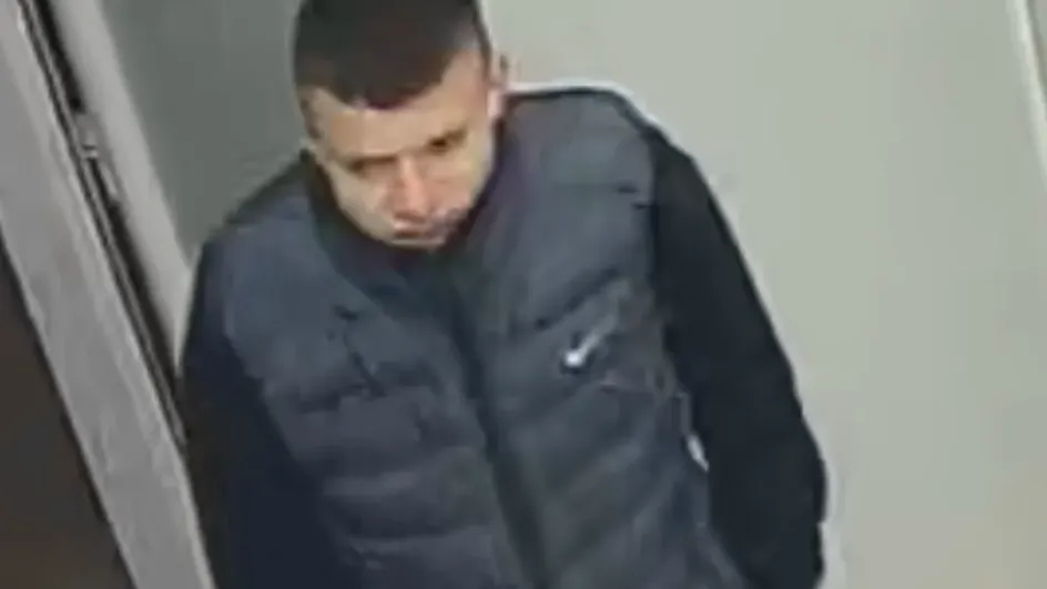 В Иванове молодые люди ограбили пожилую женщину В Иванове молодые люди ограбили пожилую женщину