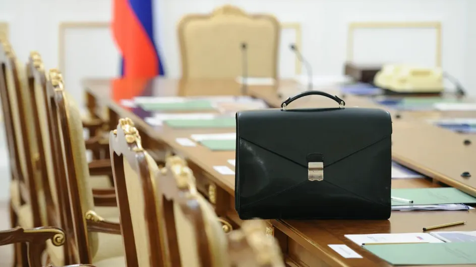Стало известно, какие пенсии в России получают госслужащие Стало известно, какие пенсии в России получают госслужащие