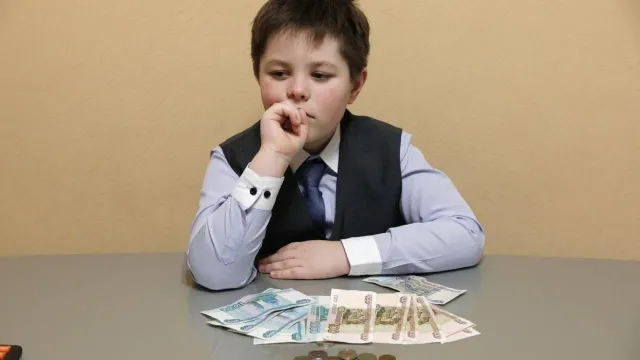 В Иванове ребенок подарил мошенникам 80 тысяч рублей