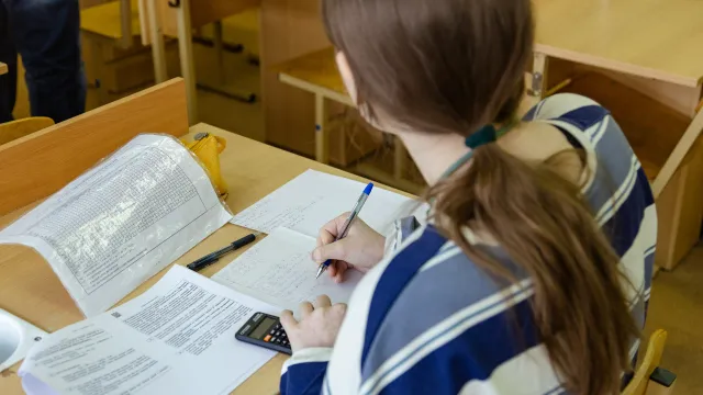 915 человек сдадут ЕГЭ в резервные дни в Ивановской области