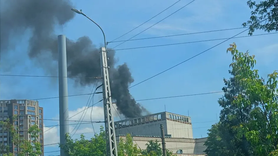 В Иванове прокуратура начала проверку по факту возгорания театра