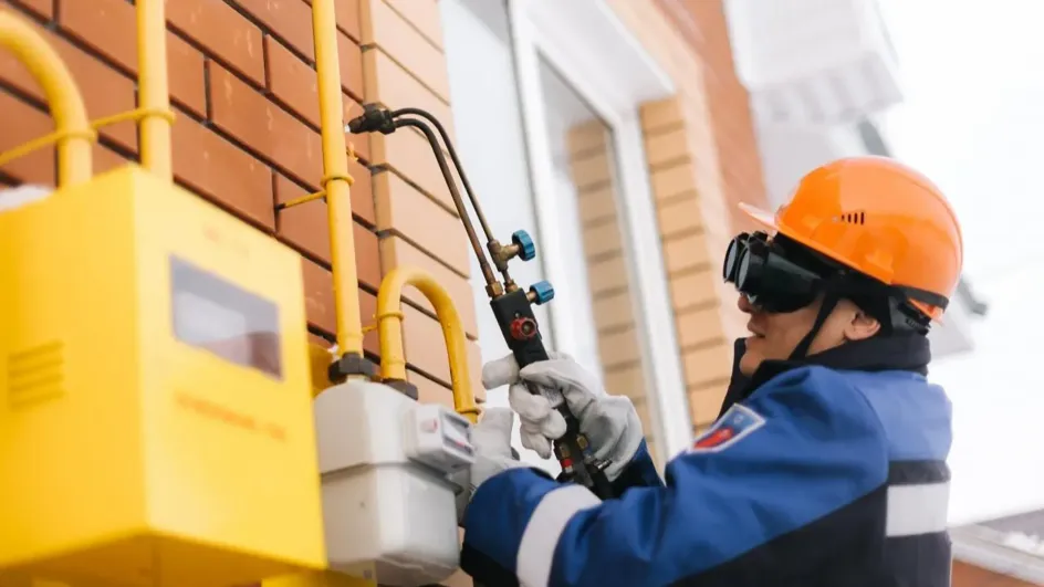 Пенсионерам в России предложили подключать газ бесплатно