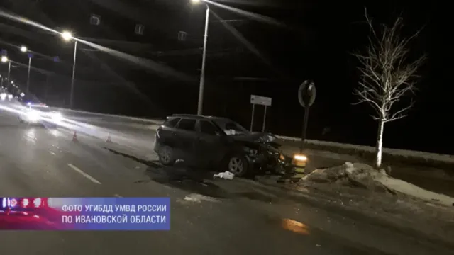 В Иванове при ударе об островок безопасности пострадал водитель Kia