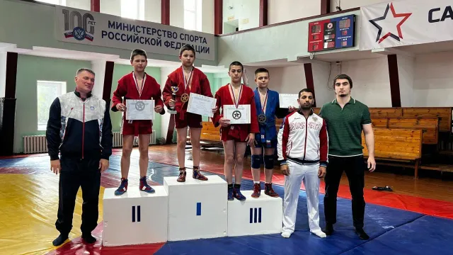 Житель Кинешмы стал бронзовым призером межрегионального турнира по самбо