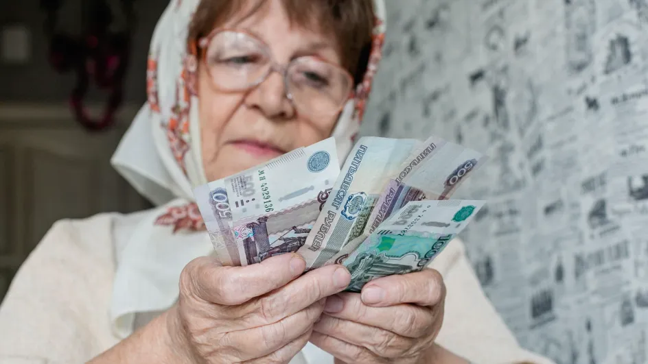 Более миллиона неработающих пенсионеров получат выплаты от правительства Более миллиона неработающих пенсионеров получат выплаты от правительства