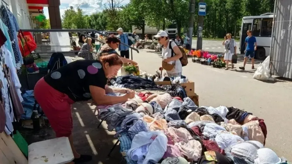 В Иванове пресекли незаконную уличную торговлю В Иванове пресекли незаконную уличную торговлю