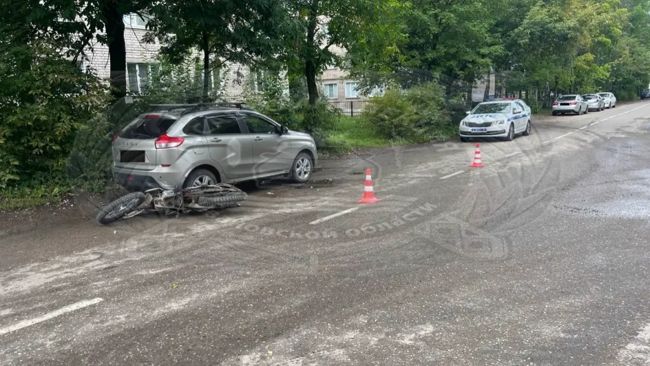 В Фурманове 17-летний мотоциклист устроил серьезное ДТП В Фурманове 17-летний мотоциклист устроил серьезное ДТП