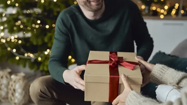 Тебя поздравляет робот? Будь осторожнее!