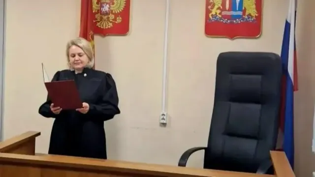 Житель Лежнева наврал полиции, что жена его ударила ножом в живот