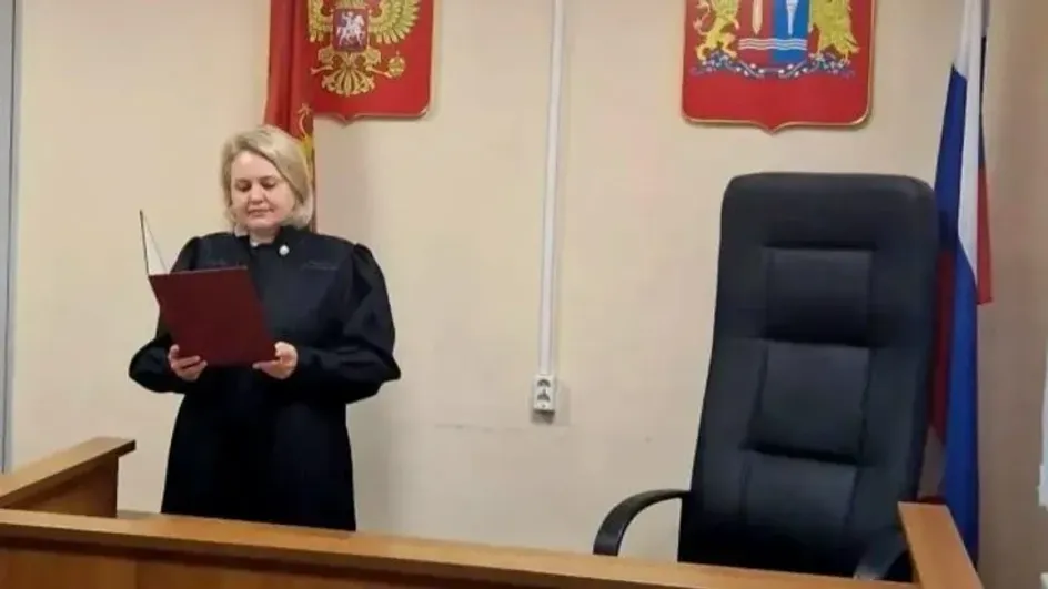 Житель Лежнева наврал полиции, что жена его ударила ножом в живот