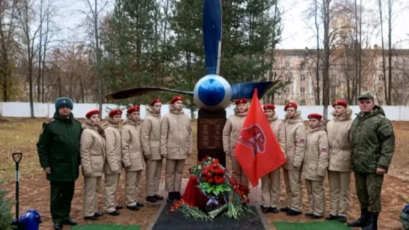 В Иванове установлен памятник экипажу Ил-22, сбитого ЧВК «Вагнер»