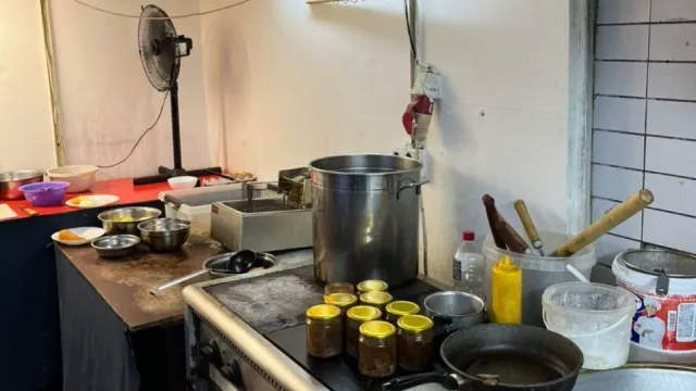 Суд временно закрыл ивановское кафе за грубые нарушения санитарии