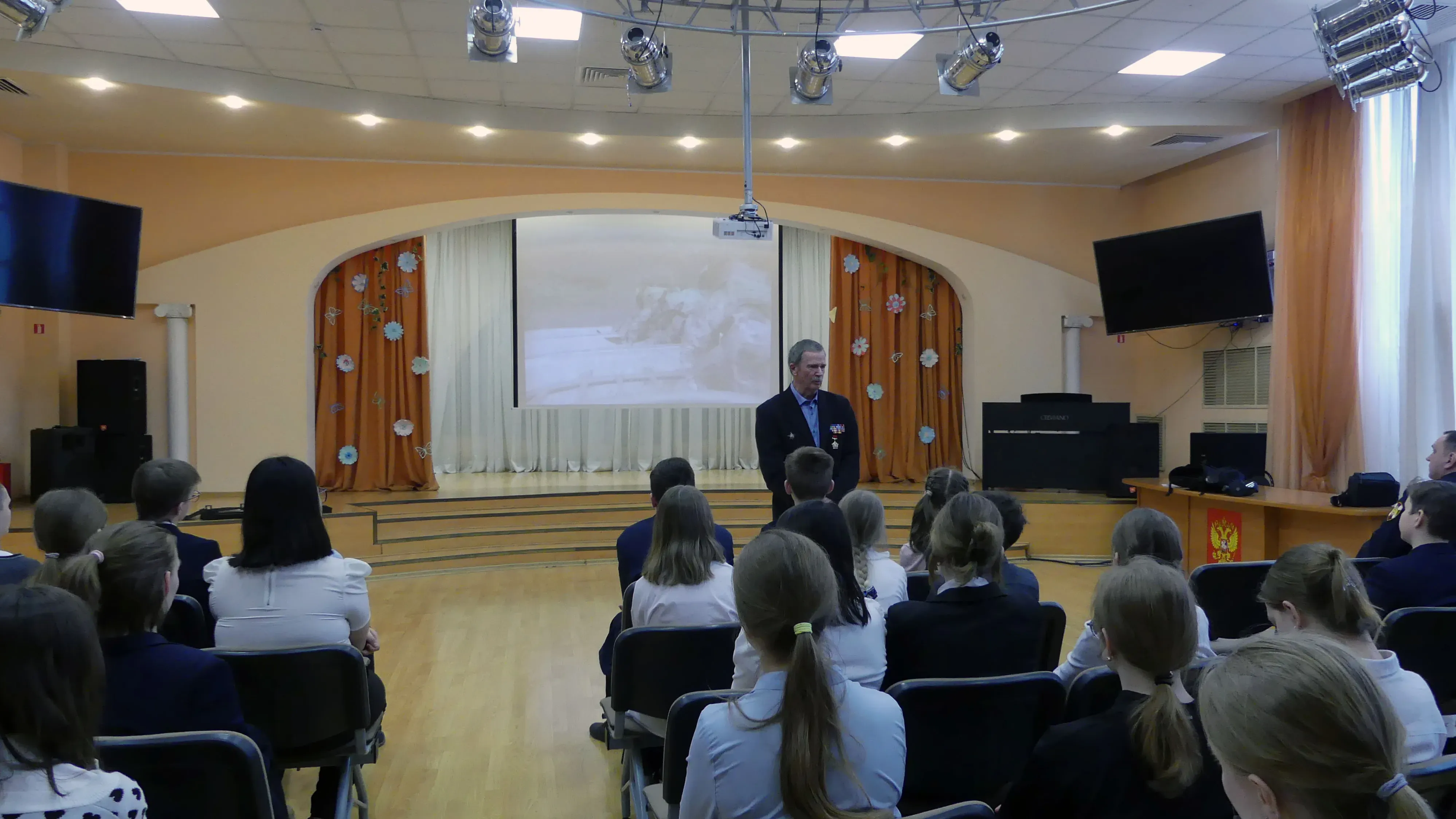 Школьникам города Иваново рассказали о работе органов госбезопасности