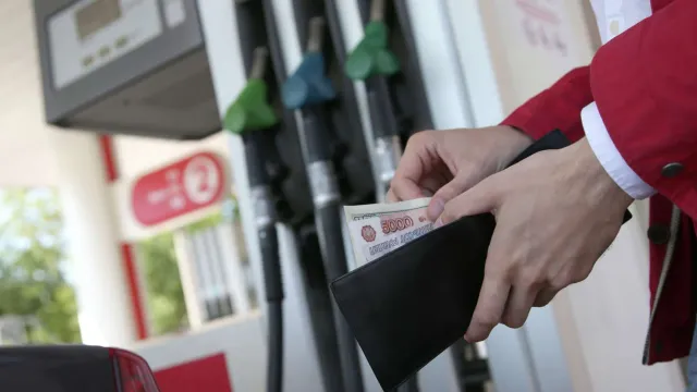 Бензин снова дорожает: Готовьте кошельки!