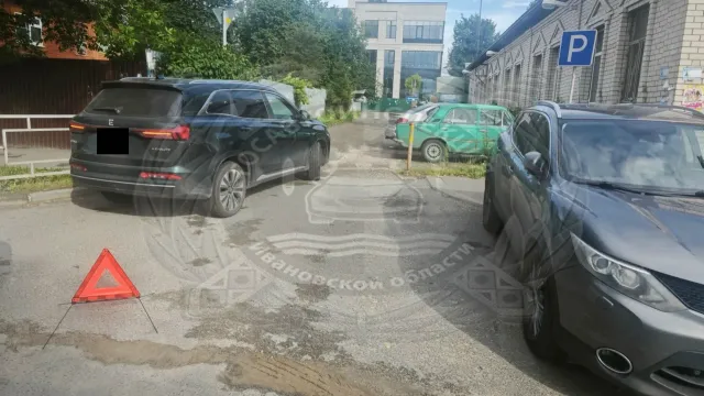 Первый российский электромобиль в Иванове сбил велосипедиста