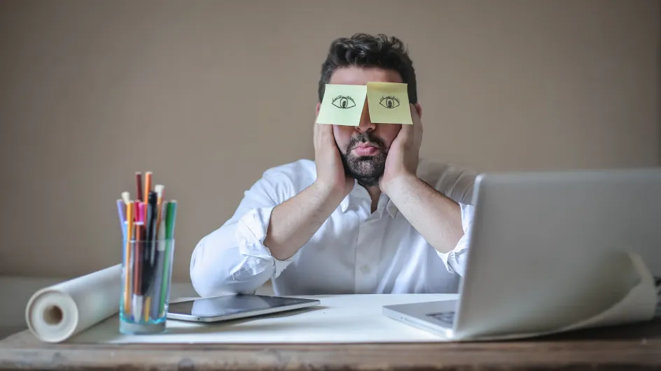 Россиянам ответили, могут ли их уволить за имитацию работы