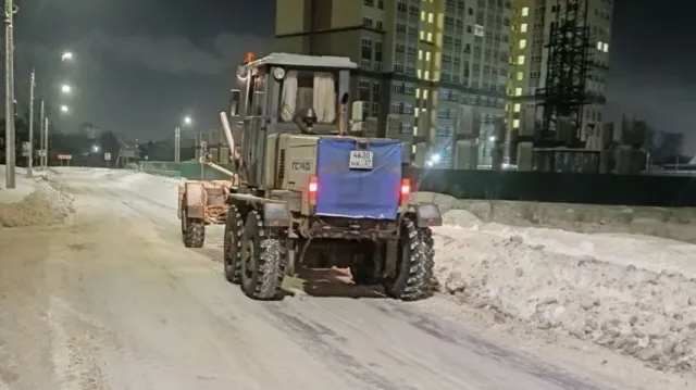 В Иванове ночью дежурили 18 комбинированных дорожных машин
