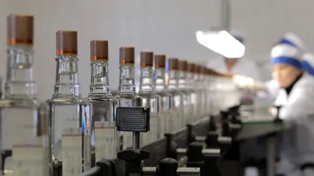 Горячая новость | В Минфине утвердили новые минимальные цены на водку, коньяк и бренди