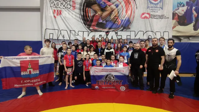Спортсмены Иванова завоевали 25 золотых медалей на Чемпионате и Первенстве ЦФО по спортивной борьбе