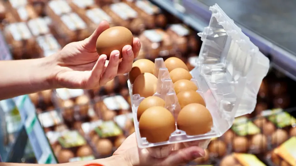 В России резко взлетели цены на яйца из-за масленицы