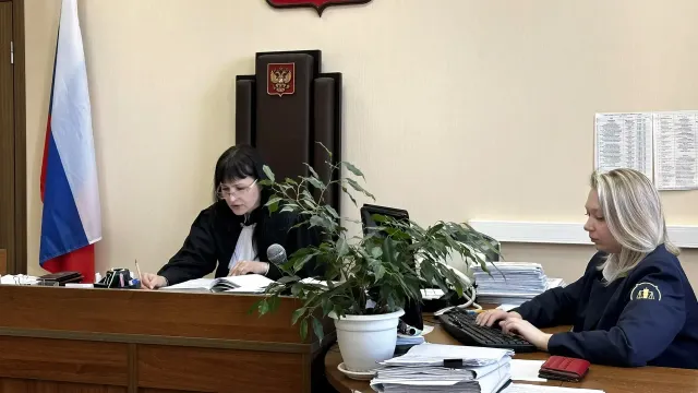 В Иванове судят 17 человек за незаконные банковские операции и взятки