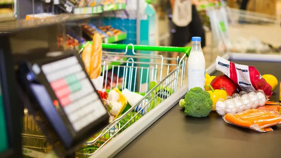 Названы продукты, которые могут подешеветь в июне Названы продукты, которые могут подешеветь в июне