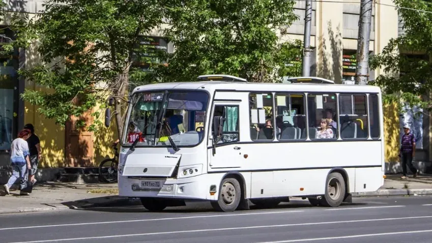 В Иванове в автобусах №100 принимают к оплате банковские карты