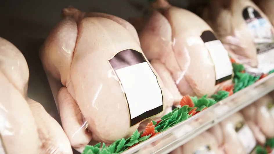 В России на прошлой неделе подешевели селедка и курица