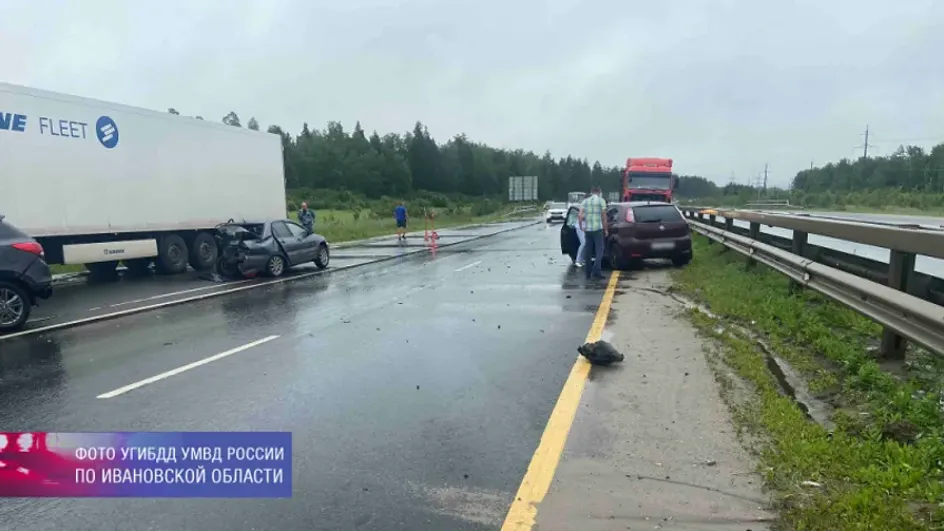 В Ивановской области в одном месте за 20 минут произошло 3 ДТП