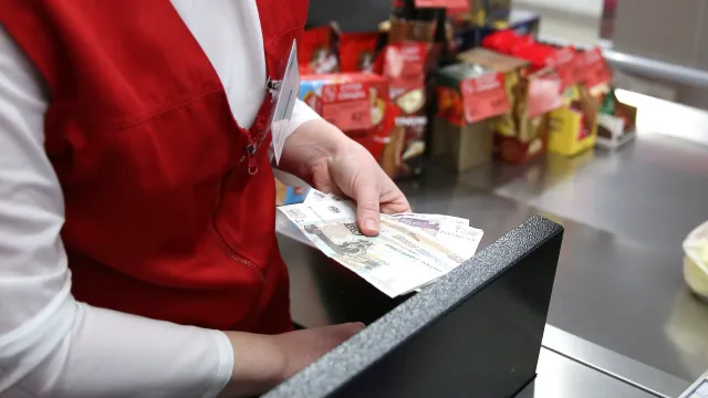 Только наличные: Бизнес сказал своё слово!