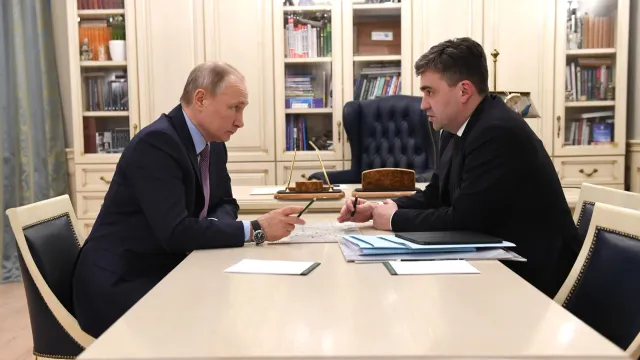 Воскресенский в Интернете поздравил Путина с 73-летием