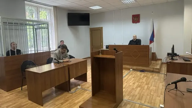 В Иванове мужчина в караоке-баре ударил врага ножом