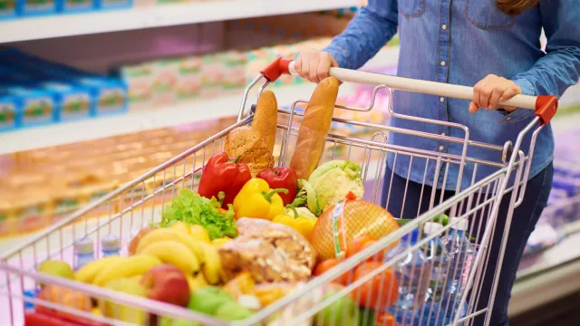 Праздника не будет: У россиян нет денег на Новый год!