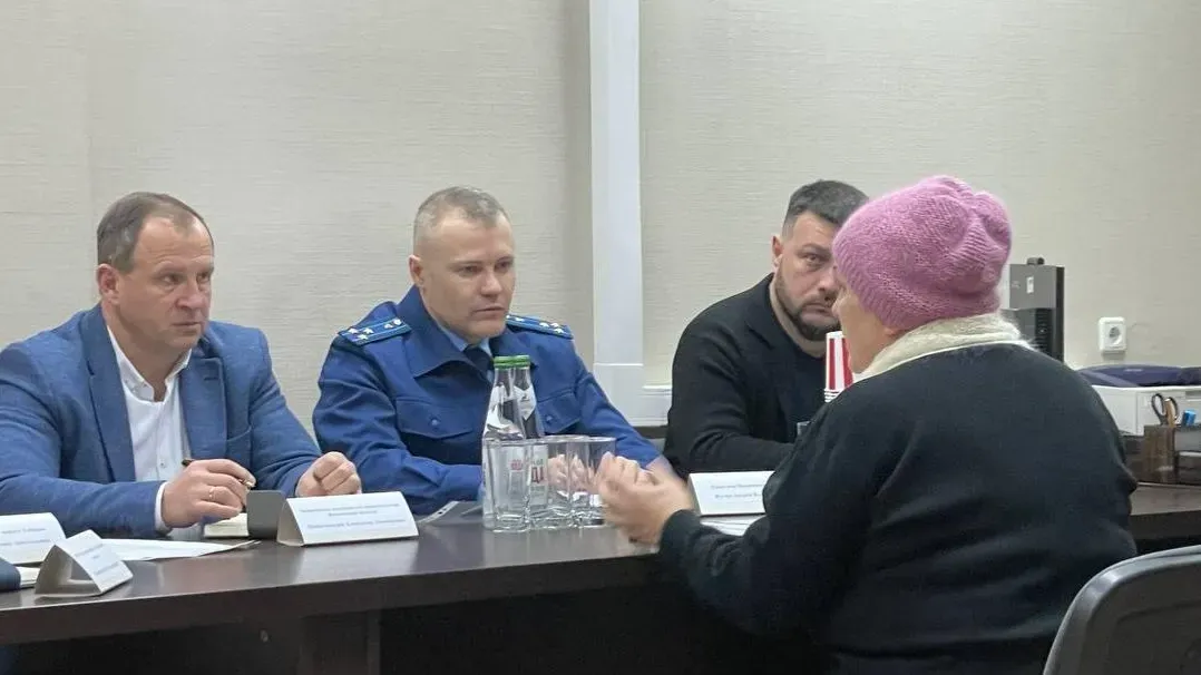 Прокурор Ивановской области Андрей Жугин провел личный прием граждан в Тейкове