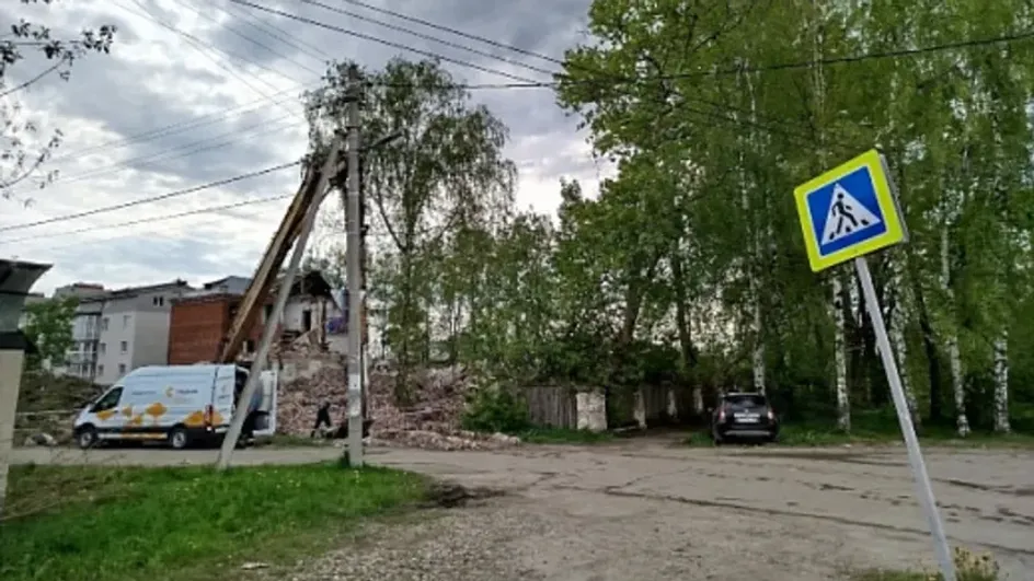 Школу-интернат в Иванове сравняют с землей Школу-интернат в Иванове сравняют с землей