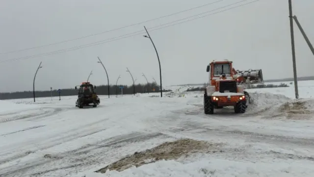 Дорожники Ивановской области усилили работу из-за снежного шторма